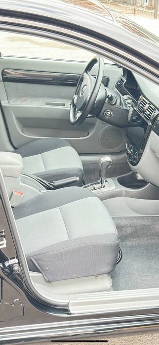 Chevrolet Jentra 2023~2024 qora metan gaz