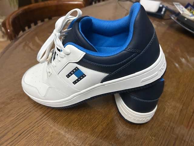 Кожанные Красовки Tommy Jeans оригенал из Австралии