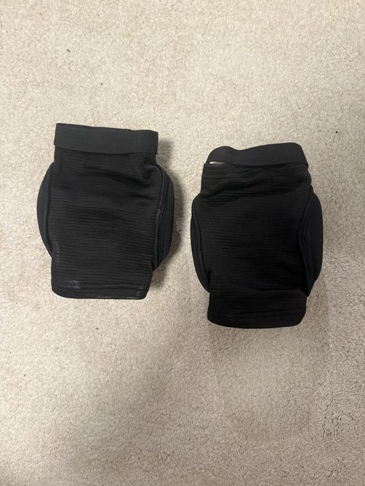 Genunchiere Knockout pentru Kickbox/MMA