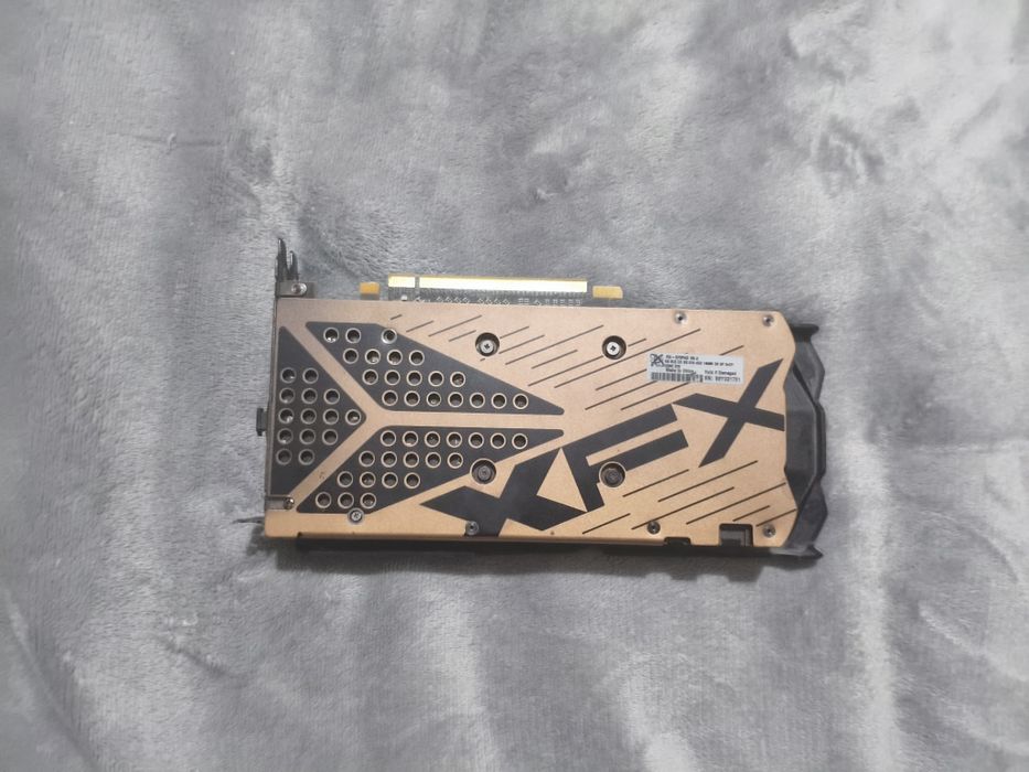 Продам Видеокарту Rx 570