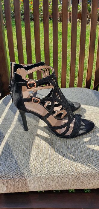 Черни сандали на висок ток BULLBOXER, 37 номер