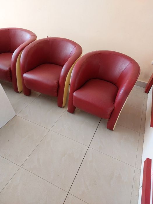 Столови,дивани,маси