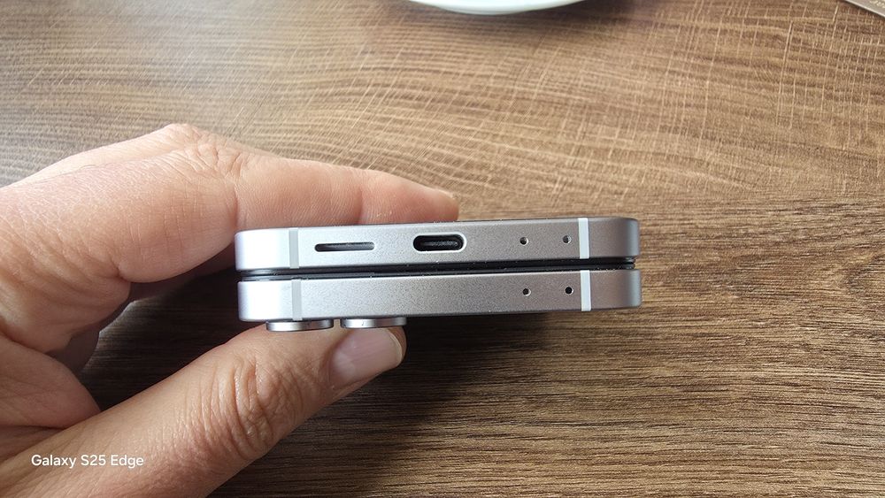 Samsung Flip 6 - 256GB 12RAM