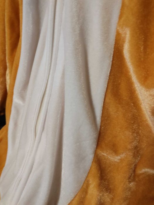 Costum Unisex NOU Iepuras din Catifea Pufos (140 cm pentru 9-10 ani)