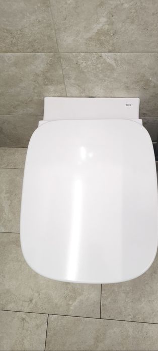 Capac WC Roca The Gap Square