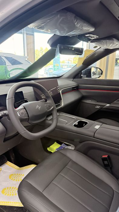 Dongfeng 008 ep hybrid 210 km