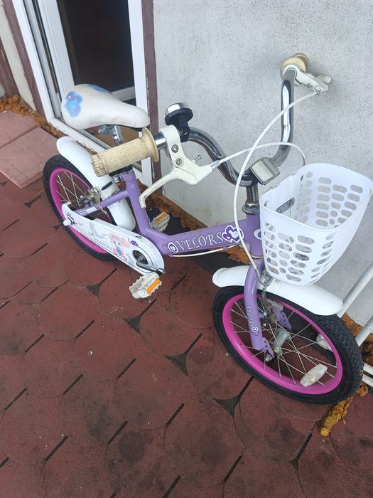Bună ziua vănd bicicleta pentru copi