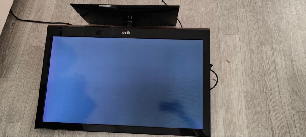 Продам телевизор LG