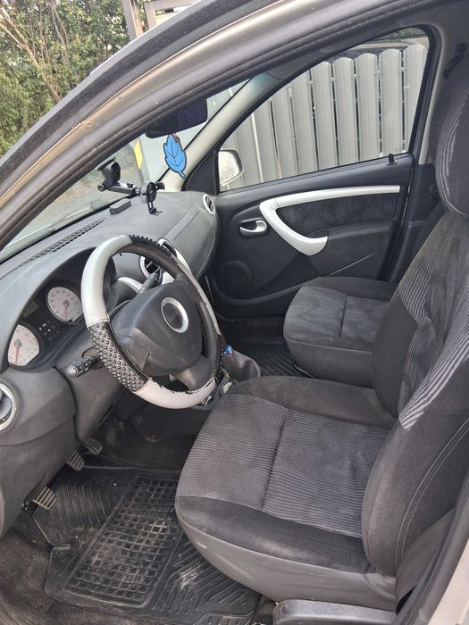 Vand Dacia Sandero 2008