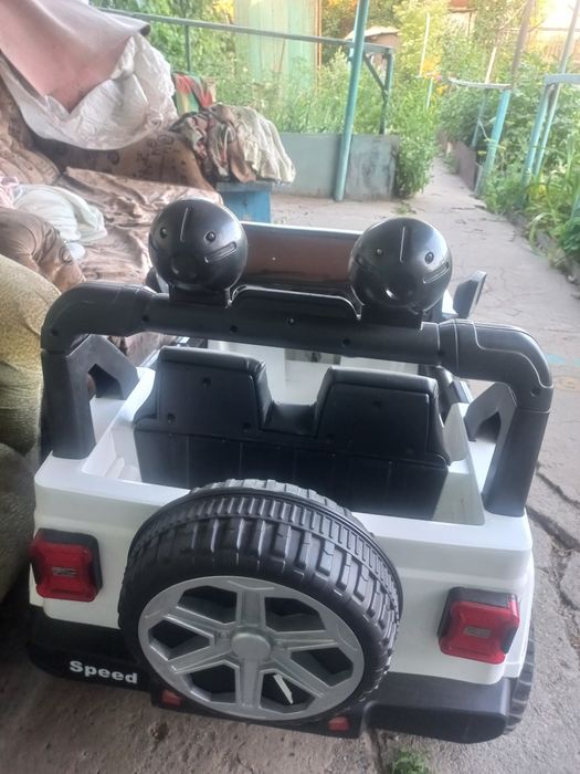 Продам машинку. Выдерживает до 30кг