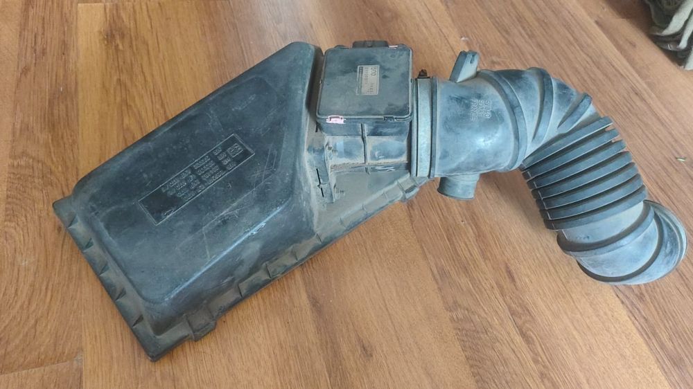 Авто запчасти мицубиси каризма