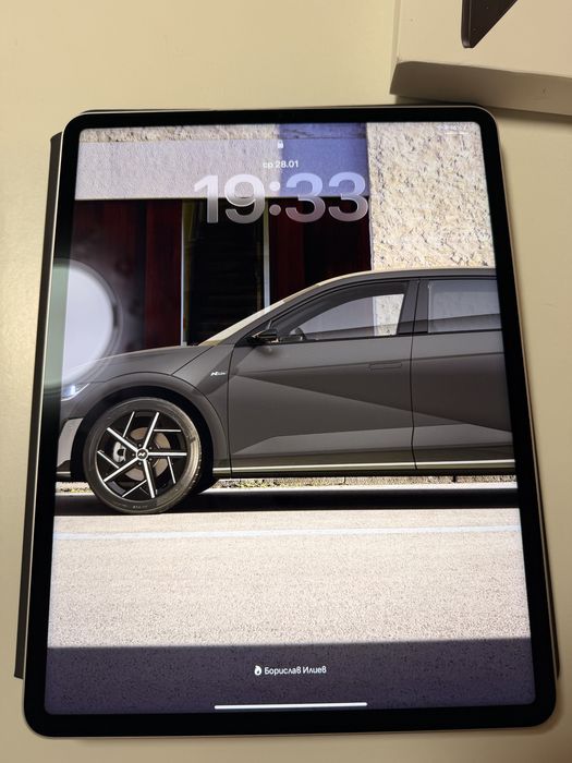 Ipad Pro 12.9 M2 512gb + MagicKeyboard. Гаранция 18 месеца