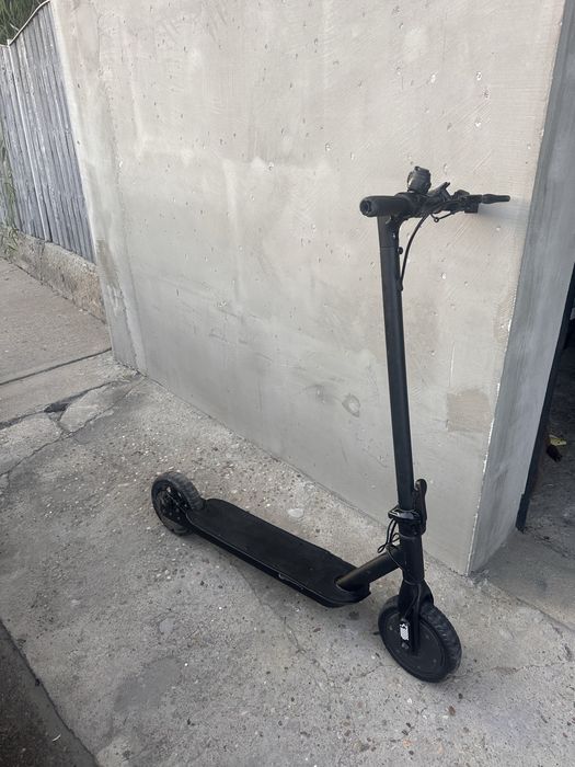 Trotineta VivoBike v30