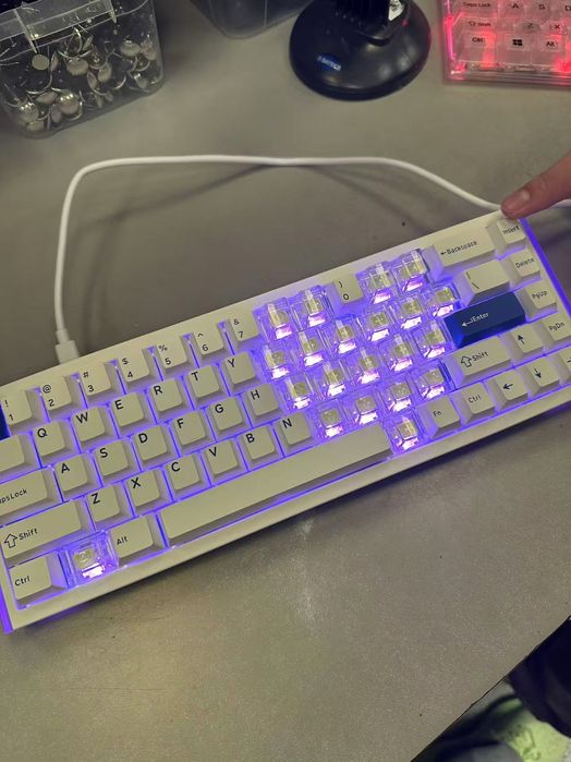 Dareu cool 68 магнитни суичове клавиатура