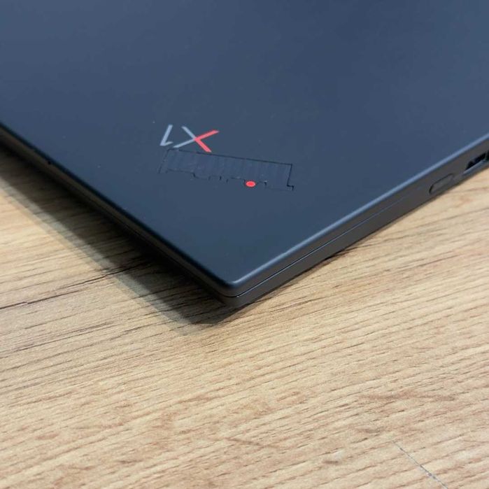 Lenovo ThinkPad X1 Carbon Gen 8 Intel Core i7-10510U SSD 512GB RAM 16GB Black - GARANTIE 12 LUNI | TrueGSM