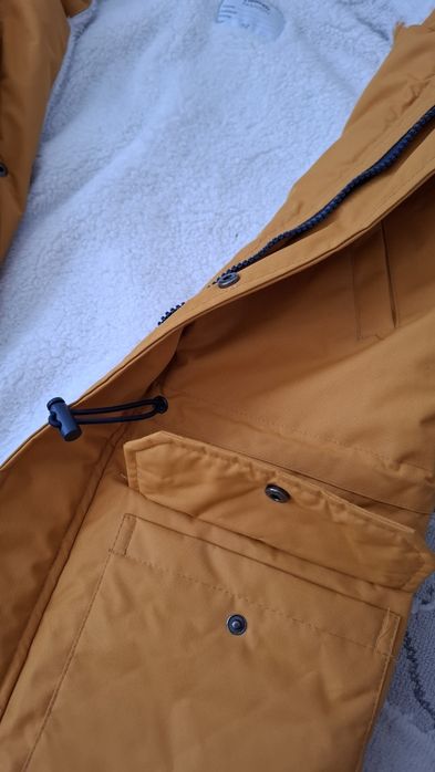 Продам куртку на мальчика