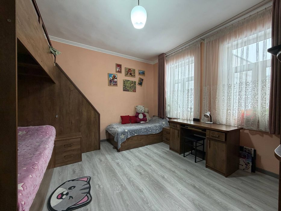 Мирабадский район. Продается участок. 5.4 сотки.