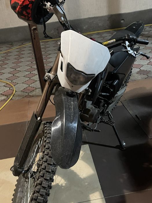 Продаю эндуро 06