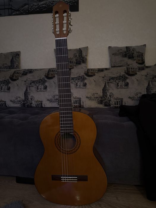 абсалютная новая гитара