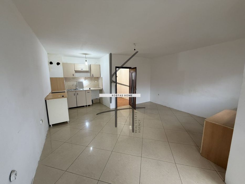 Продава се Двустаен апартамент в Варна, Аспарухово - 78 кв.м за 850 €/кв.м - Снимка #2