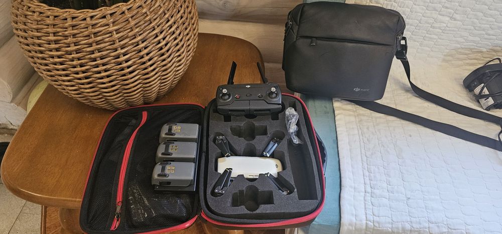 Продам дрон DJI spark