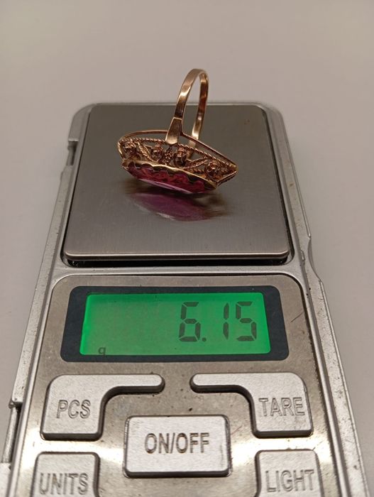 Руско злато. Пръстен