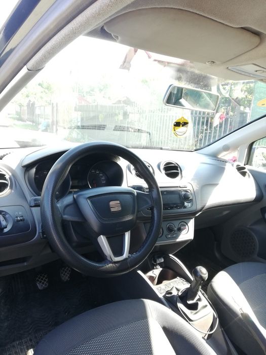 Seat ibiza 1.4 an fabricație 2009 în stare berfectă se oferă și la schimb pe un golf 5
