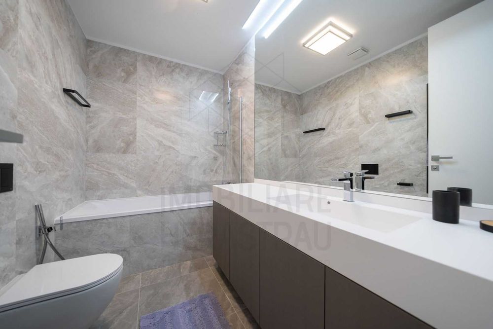Proprietar inchiriez apartament 3 camere in ONE Vista