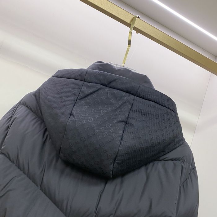 Geaca Louis Vuitton , calitate premium , pe comanda , noua, M