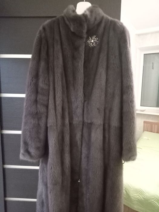 Шуба норковая в отличном состоянии