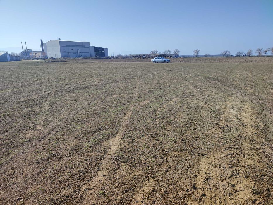 Продавам земеделска земя