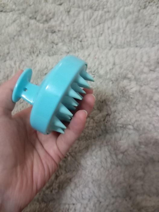 Yangi ten va soch uchun massajor padarkasiga