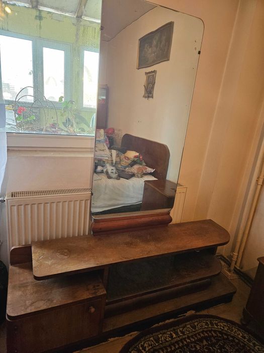 Vand mobila veche, lemn masiv, 5 componente,stare buna