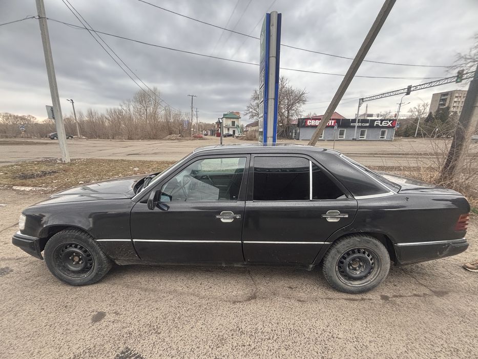 На запчасти w124