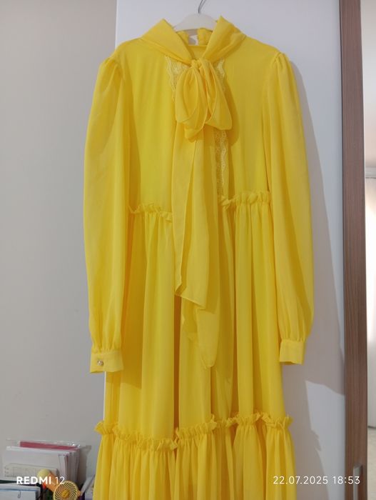 Платье размер С продаю срочно