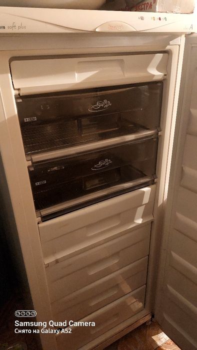 Продам  морозильник камеру