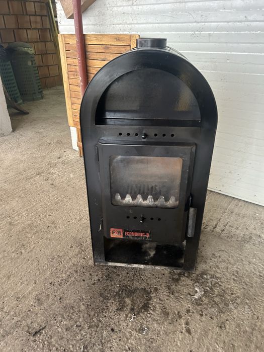 Vând șemineu metalic pe lemne – Model Economic B