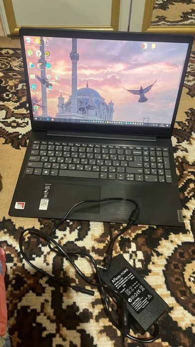 Ноутбук ленова хорошом состояние