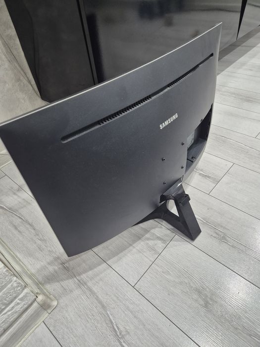 Монитор игровой для компьютера