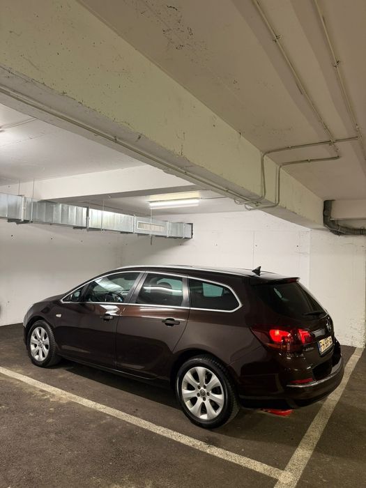 Opel Astra J Sports Tourer 2015
