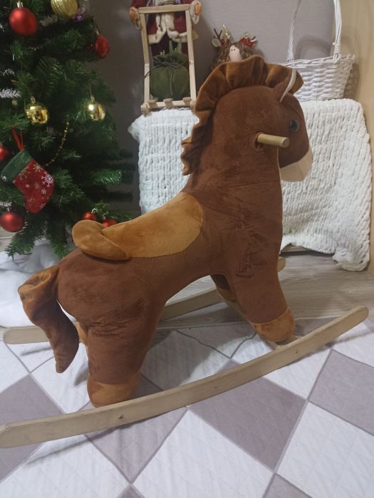 Продам лошадку + подарок