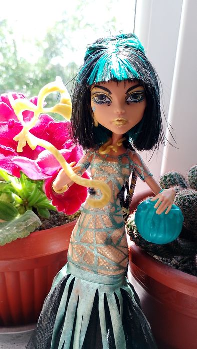 Păpușa Monster High Cleo de Nile Ghouls Rule 2008 G1