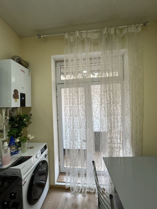 Yangi hayot tumanida 1 xonali uy sotiladi 2- etaj razdelniy