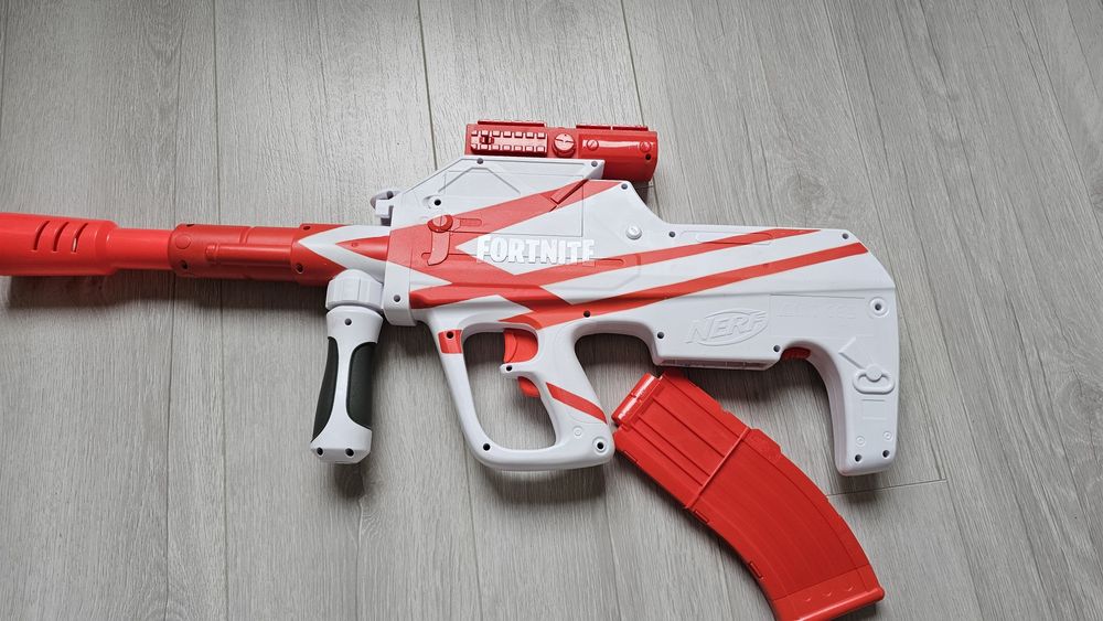 Детски пистолети NERF