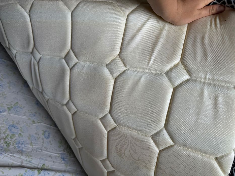 Продается матрас срочно