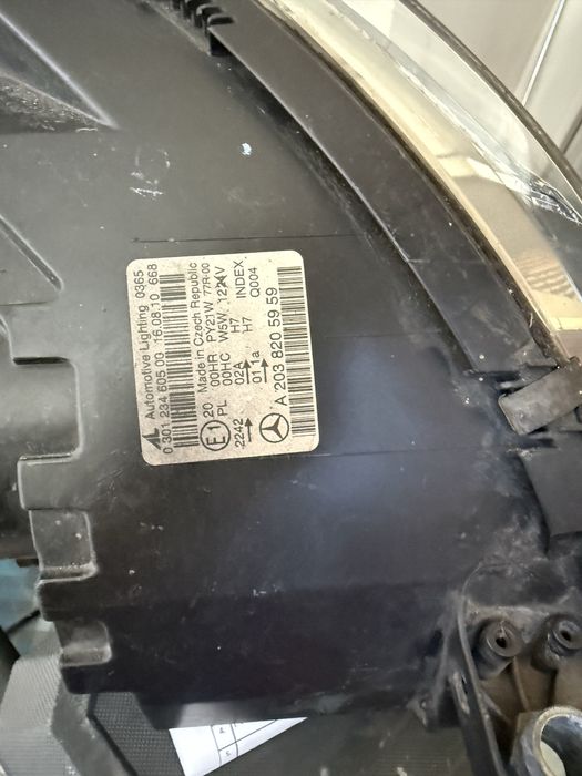 Фар ляв Мерцедес CLC