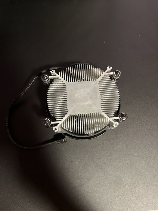 Amd stock cooler,Intel cpu bracket и Chieftec 550w захранване