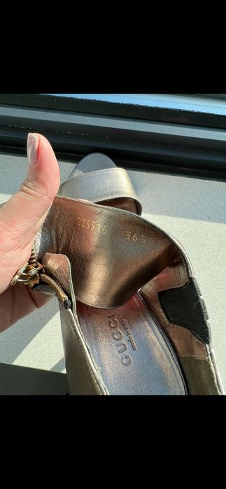 Sandale Gucci - auriu metalic