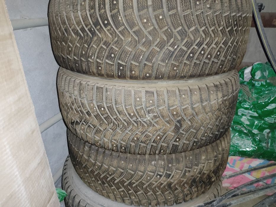 Продам зимние шины Мишлен