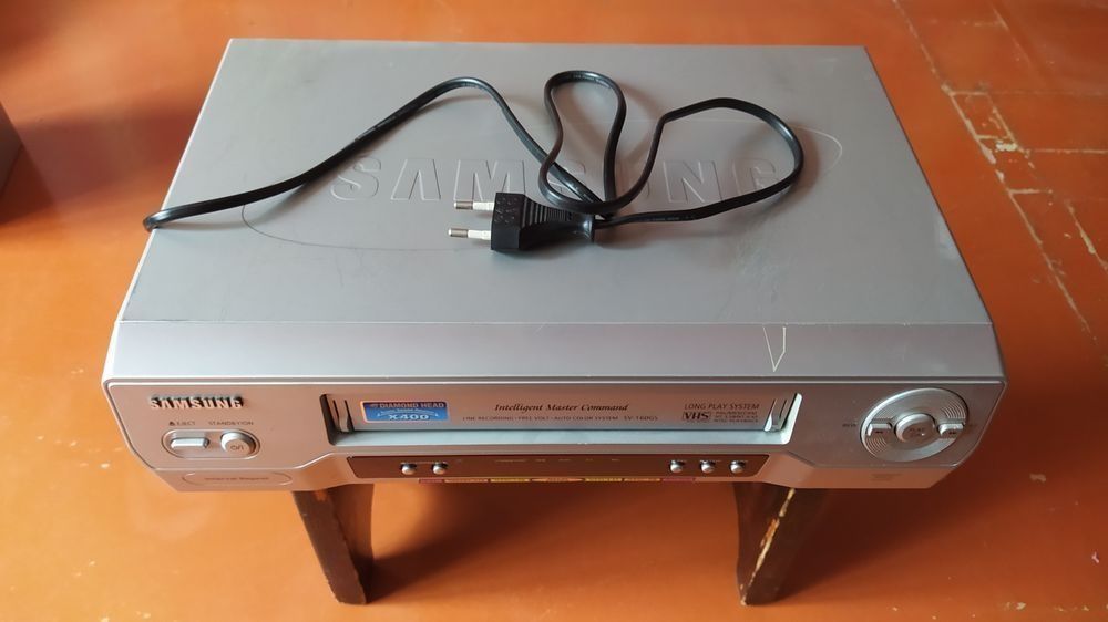 Видеомагнитофон.